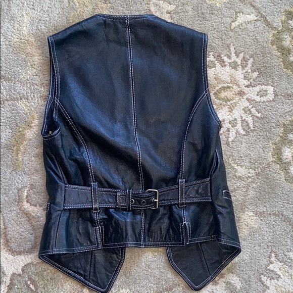Vintage leather vest - Picture 2 of 2